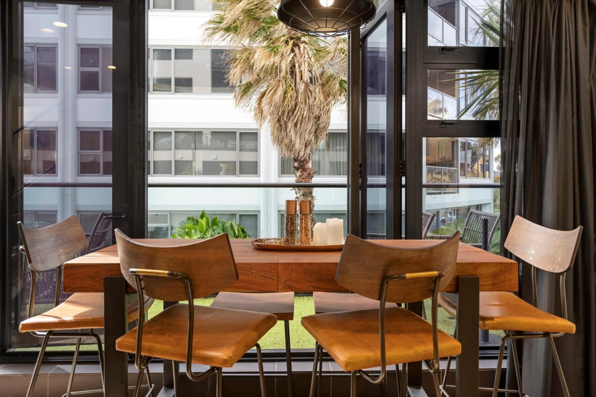 Marvelous Downtown Apartment Moments From Main Beach With Heated Pool, Gym And Parking Mount Maunganui Kültér fotó