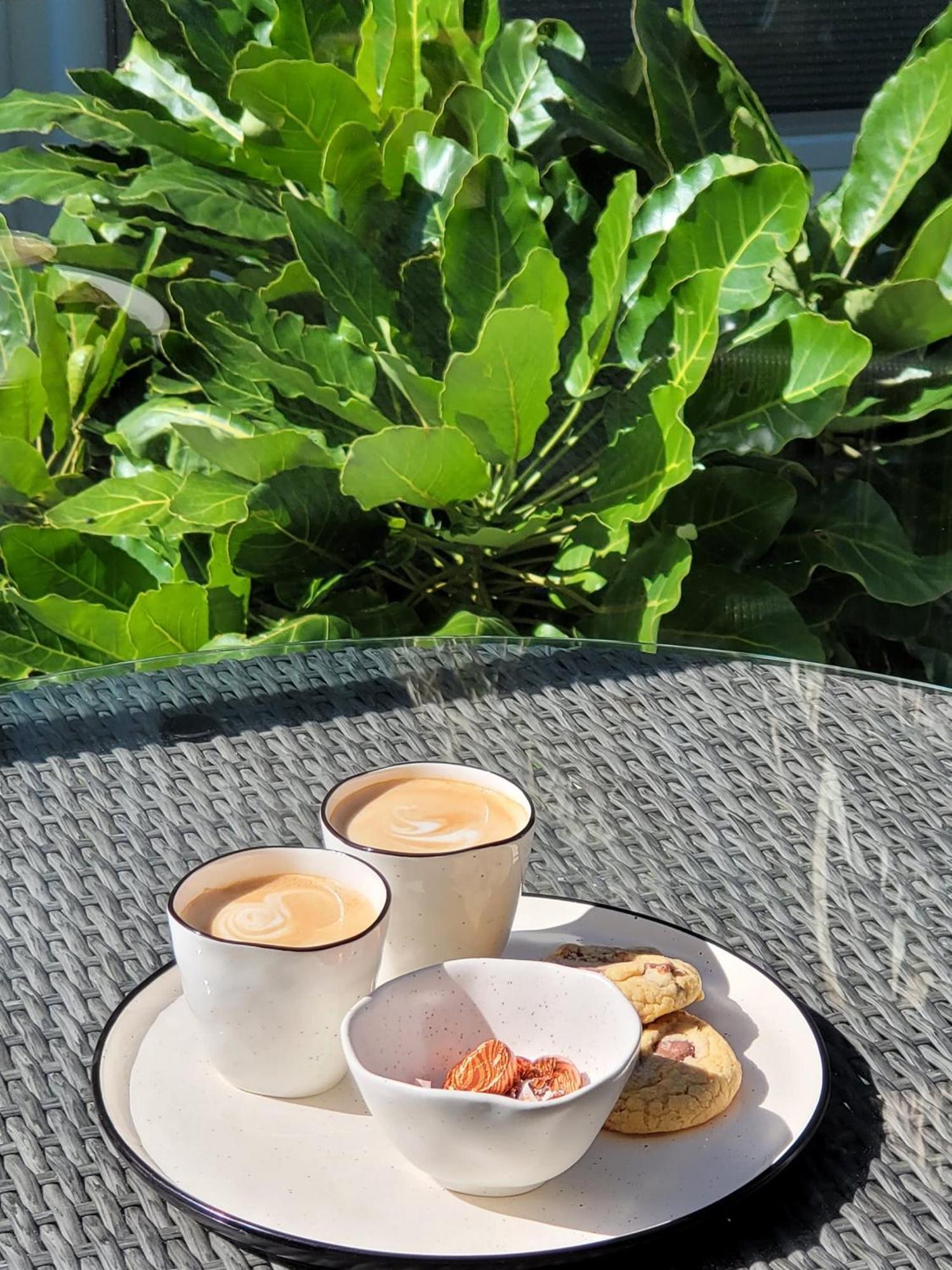 Marvelous Downtown Apartment Moments From Main Beach With Heated Pool, Gym And Parking Mount Maunganui Kültér fotó