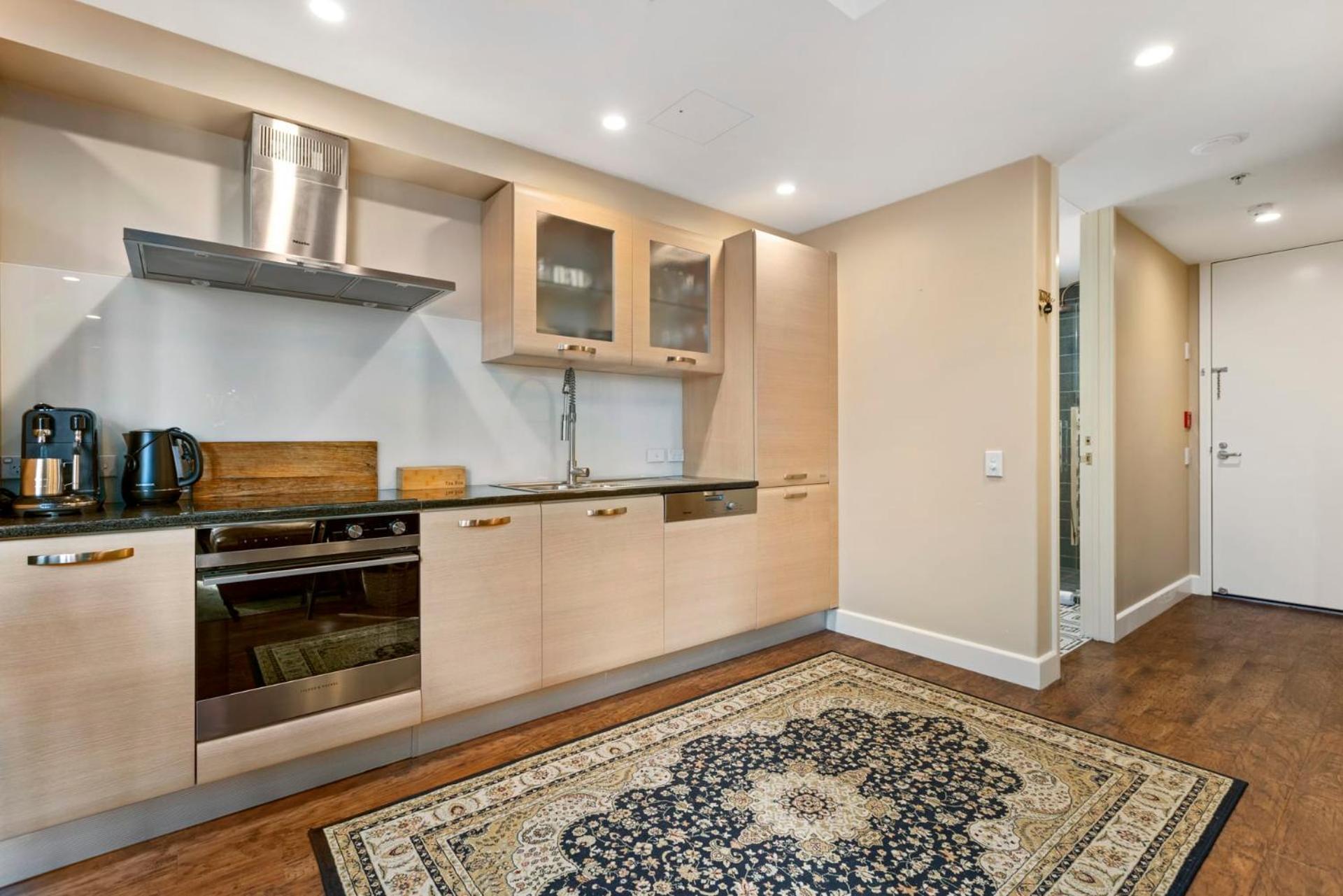 Marvelous Downtown Apartment Moments From Main Beach With Heated Pool, Gym And Parking Mount Maunganui Kültér fotó
