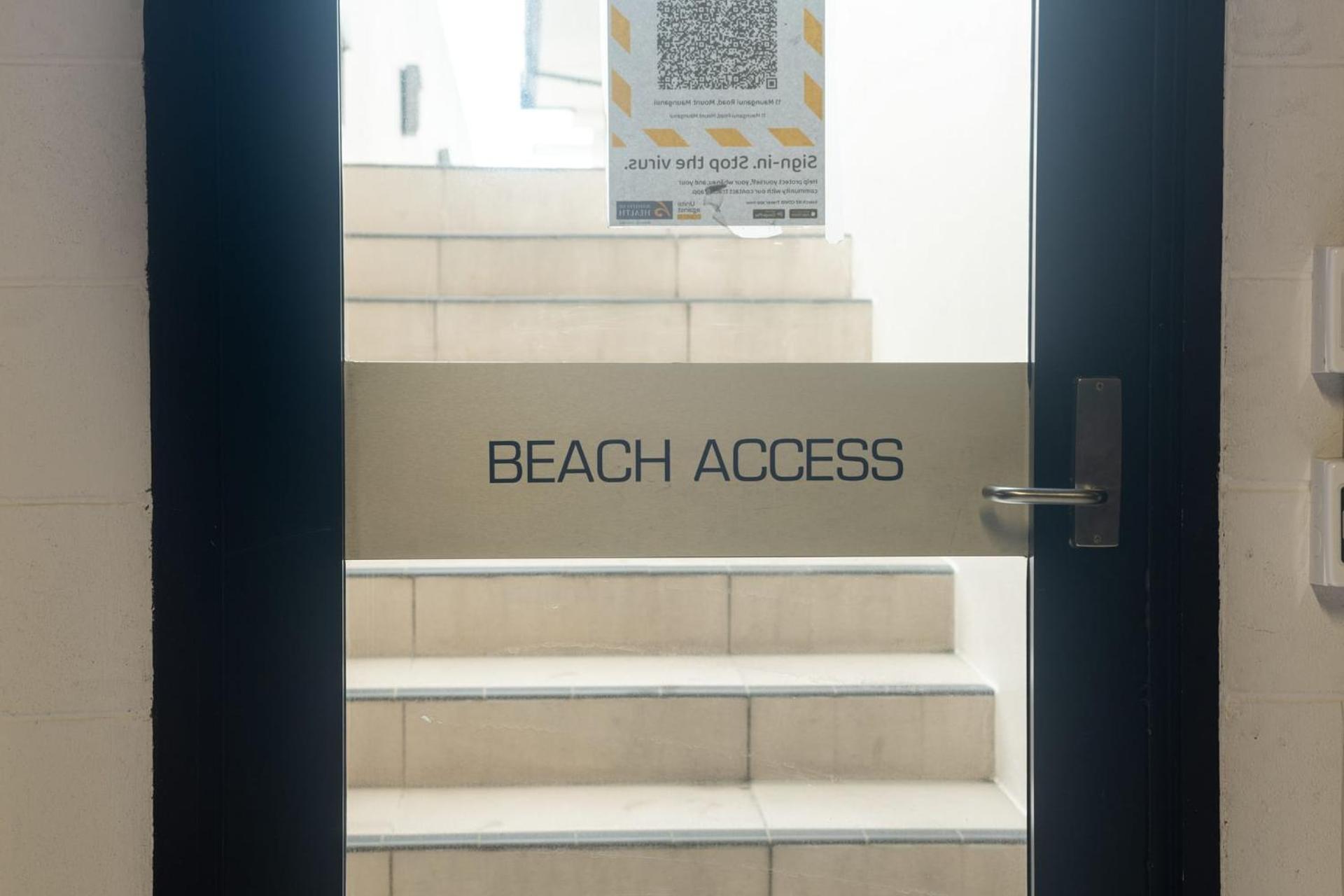 Marvelous Downtown Apartment Moments From Main Beach With Heated Pool, Gym And Parking Mount Maunganui Kültér fotó